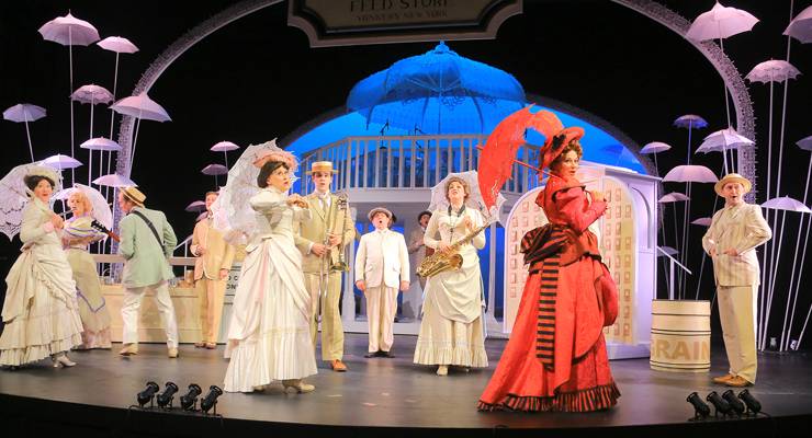 “Hello Dolly”——苏格兰皮特洛赫里节日剧院中的佰利乐 CL5 数字调音台