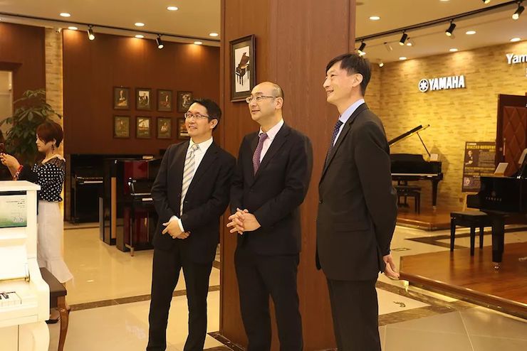 连云港佰利乐钢琴旗舰体验店开业庆典暨佰利乐艺术家鲍释贤钢琴独奏音乐会圆满落幕