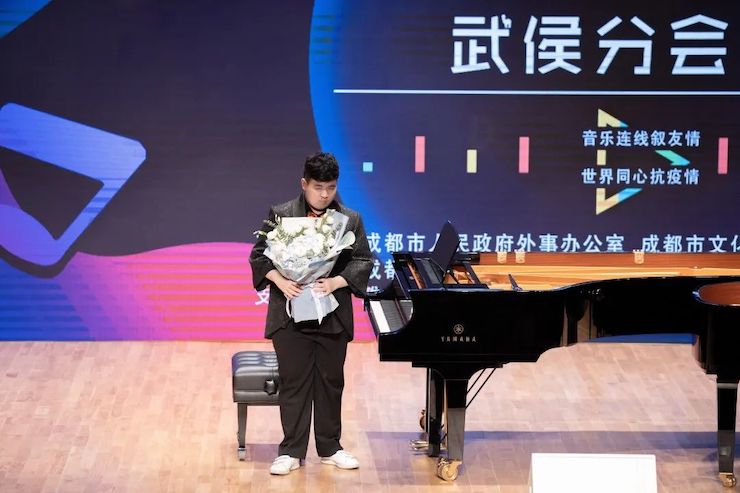 活动报道 | “科技助力，跨越时空”，小鹿纯子携手刘明康共享中日音乐盛宴