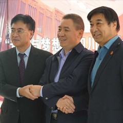 佰利乐再出手公益，为四川25所小学捐赠佰利乐高科技钢琴